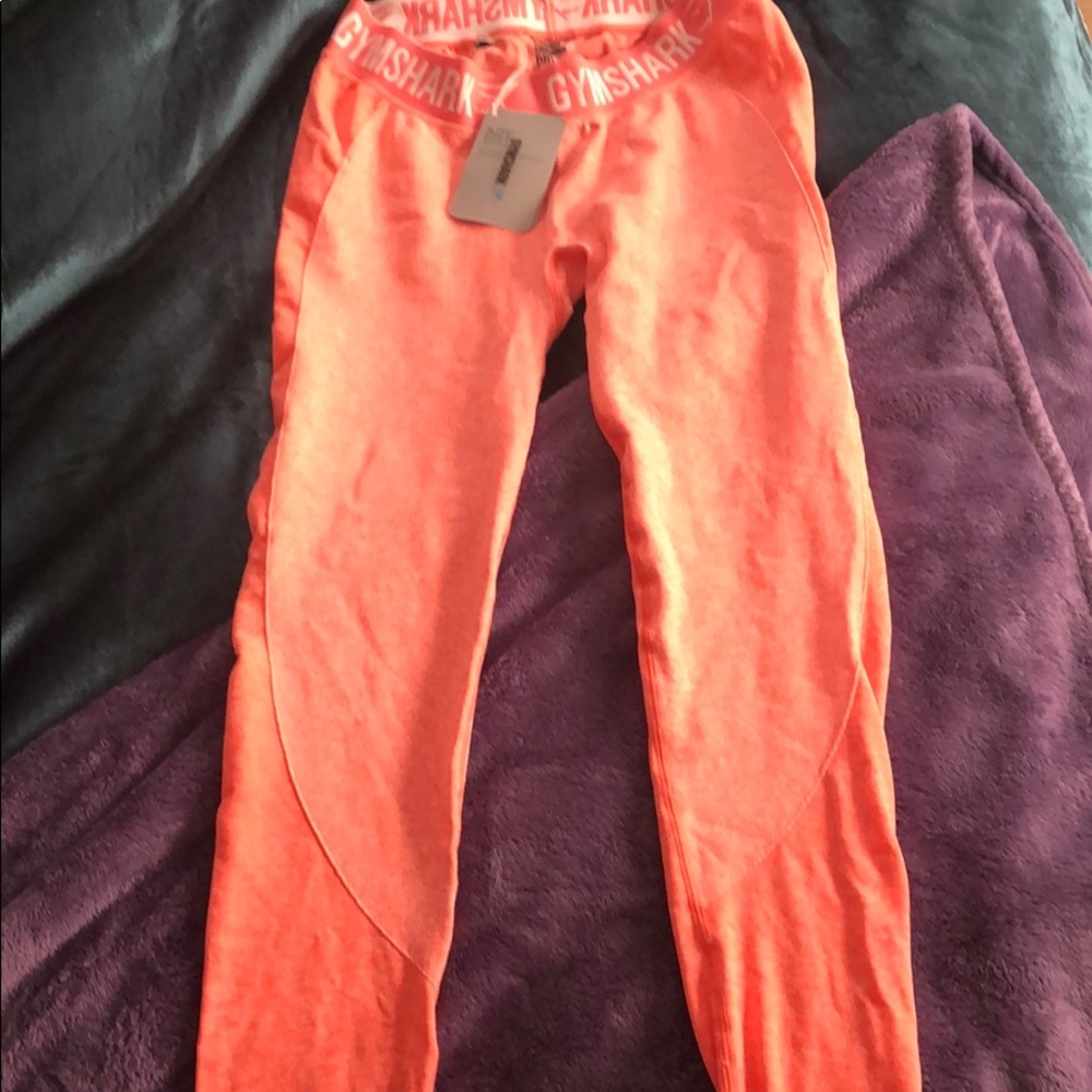 GymShark Flex Leggings peach/coral!! NWT!